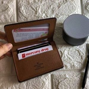 card holder with photo slot